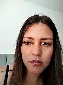 Snapshot of Mia_Hampton chatting on 03-09-25, 06:32 Mia Hampton online show from 03-09-25, 06:32