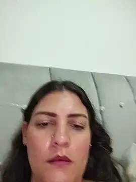 Mia Hampton online show from 05-27-26, 02:08