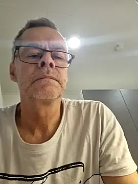 Snapshot of DarrenSullivanSlut chatting on 12-12-24, 07:08 DarrenSullivanSlut online show from 12-12-24, 07:08