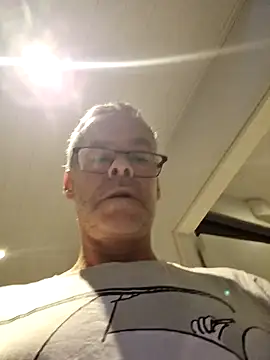 Snapshot of DarrenSullivanSlut chatting on 12-12-24, 10:13 DarrenSullivanSlut online show from 12-12-24, 10:13