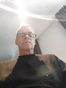 Snapshot of DarrenSullivanSlut chatting on 02-24-25, 12:59 DarrenSullivanSlut online show from 02-24-25, 12:59