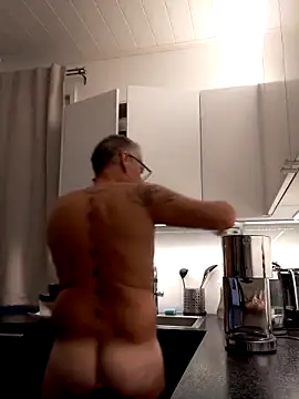 Snapshot of DarrenSullivanSlut chatting on 09-16-25, 06:14 DarrenSullivanSlut online show from 09-16-25, 06:14