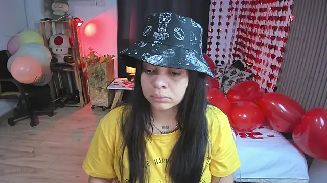 Cuttiealice online show from 02-15-25, 12:01