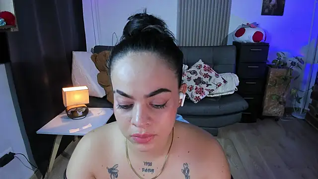 Cuttiealice online show from 03-08-25, 01:28