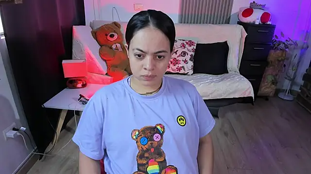 Cuttiealice online show from 03-17-25, 03:07