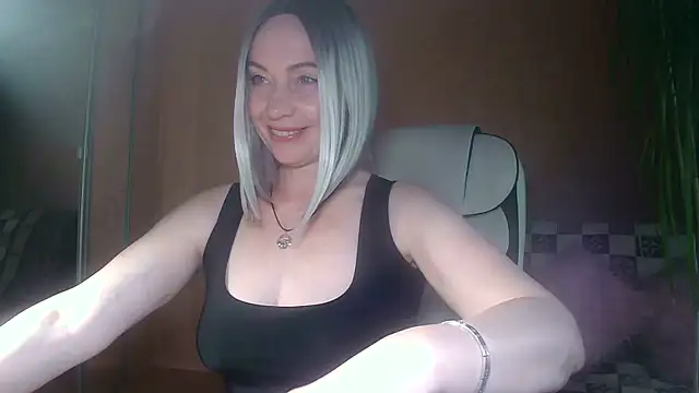 Snapshot of Roxolana_Drim chatting on 06-02-26, 09:33 Roxolana Drim online show from 06-02-26, 09:33