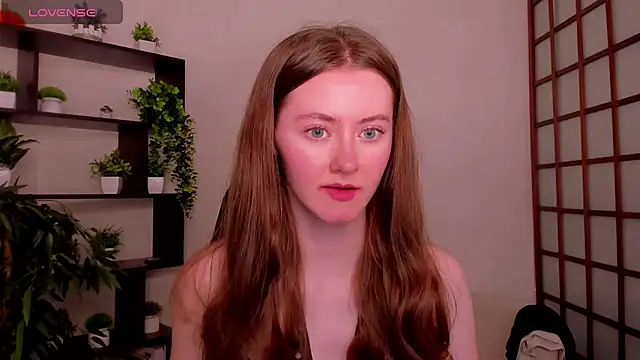 Snapshot of KateCuddle chatting on 06-24-26, 02:43 KateCuddle online show from 06-24-26, 02:43