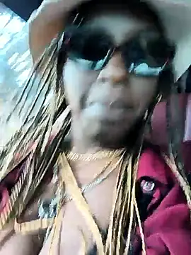 Snapshot of chocolatedream56ace chatting on 01-11-26, 04:12 chocolatedream56ace online show from 01-11-26, 04:12