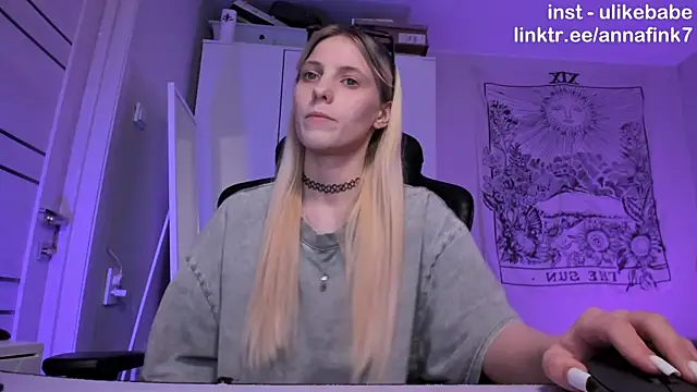 Anna Fink online show from 11-06-25, 08:54