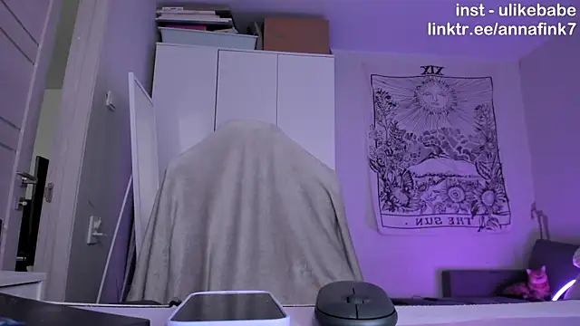 Anna Fink online show from 11-20-25, 07:19