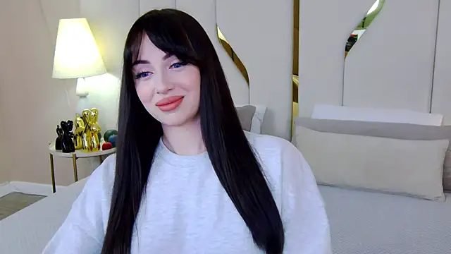 Snapshot of Betty_Bridge chatting on 09-18-25, 05:53 Betty Bridge online show from 09-18-25, 05:53