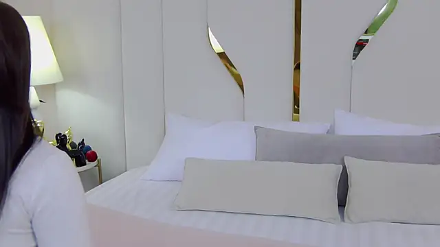 Betty Bridge online show from 03-10-26, 05:34