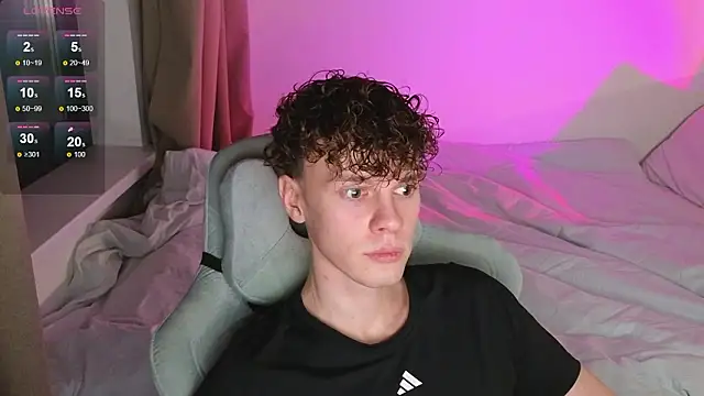 cute thomas online show from 03-29-26, 07:14