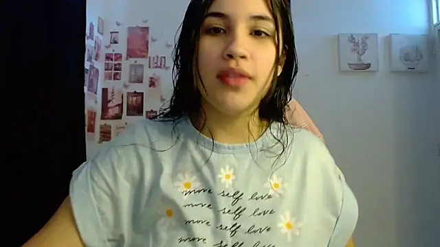 Snapshot of InocentHeaven1 chatting on 04-23-26, 12:51 InocentHeaven1 online show from 04-23-26, 12:51