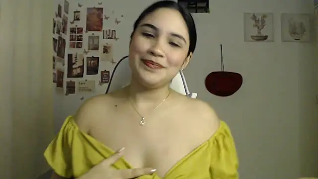 Snapshot of InocentHeaven1 chatting on 06-17-26, 11:49 InocentHeaven1 online show from 06-17-26, 11:49