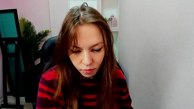 Persephoni online show from 02-21-25, 05:56