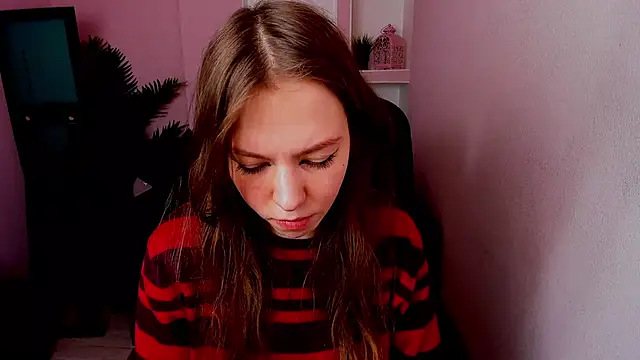 Persephoni online show from 03-08-25, 01:47