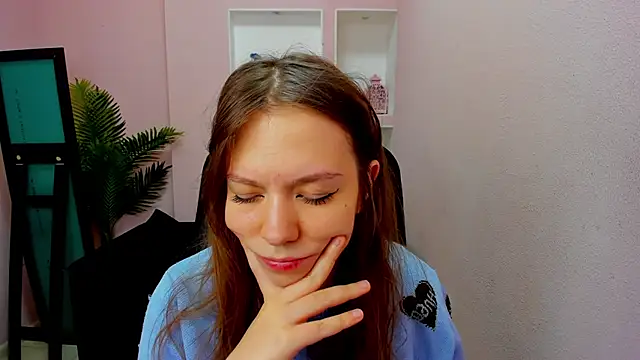 Persephoni online show from 10-10-25, 10:36