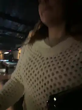 LeaGambit   online show from 01-09-25, 02:43