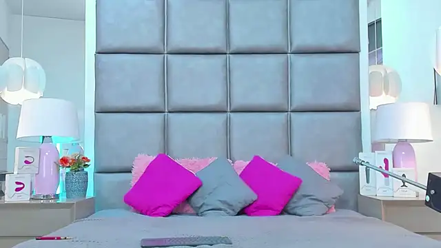 AllissaBrowm online show from 02-01-25, 06:51