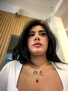 clarachanelricek online show from 10-23-25, 08:40