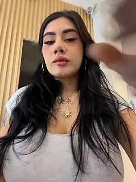 clarachanelricek online show from 12-02-25, 07:42