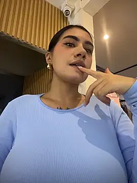 clarachanelricek online show from 03-18-26, 08:12