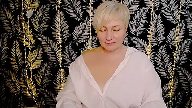 Olivia playful online show from 02-06-25, 06:24