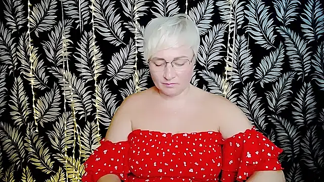 Snapshot of Olivia_playful chatting on 06-27-26, 11:04 Olivia playful online show from 06-27-26, 11:04