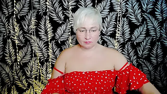 Snapshot of Olivia_playful chatting on 06-27-26, 12:22 Olivia playful online show from 06-27-26, 12:22