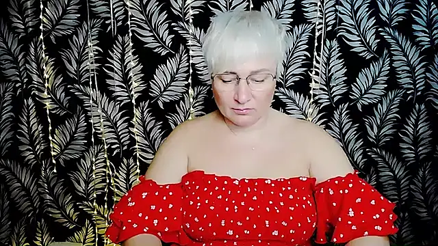 Snapshot of Olivia_playful chatting on 07-17-26, 10:11 Olivia playful online show from 07-17-26, 10:11