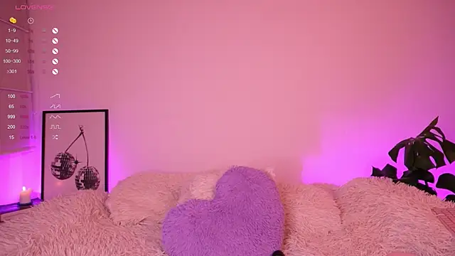 Snapshot of annie24_evans chatting on 01-12-25, 01:42 annie24 evans online show from 01-12-25, 01:42