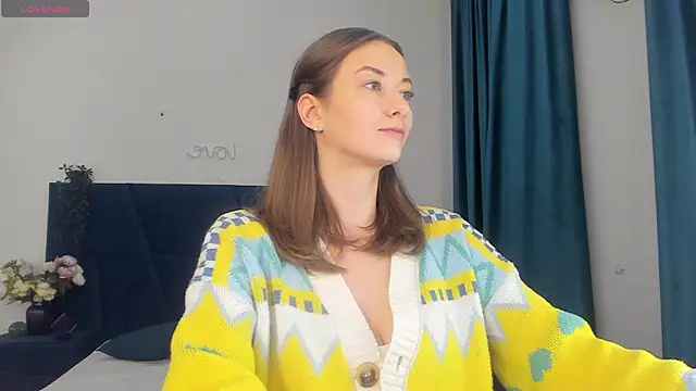 Kelly Summers online show from 12-12-24, 01:49