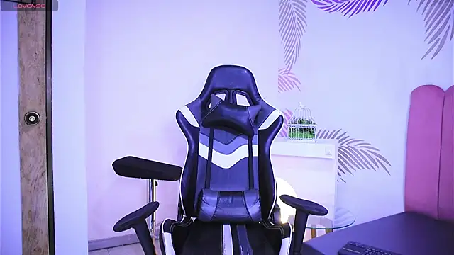 dianebleu online show from 03-10-25, 03:56