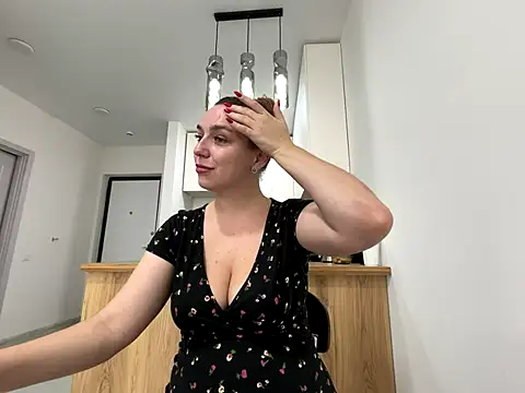 Snapshot of Janeee chatting on 11-05-25, 06:24 Janeee online show from 11-05-25, 06:24