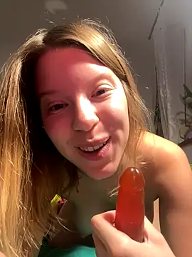 kimczii online show from 10-10-25, 06:23