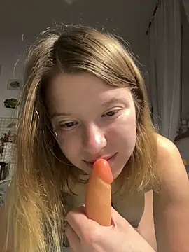 kimczii online show from 12-23-25, 07:17