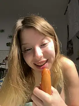 Snapshot of kimczii chatting on 04-27-26, 06:22 kimczii online show from 04-27-26, 06:22