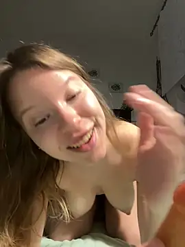 Snapshot of kimczii chatting on 05-18-26, 06:19 kimczii online show from 05-18-26, 06:19