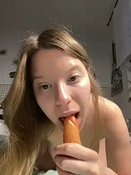 Snapshot of kimczii chatting on 05-20-26, 06:19 kimczii online show from 05-20-26, 06:19