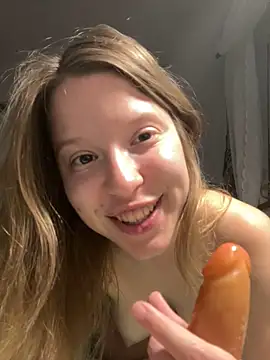 Snapshot of kimczii chatting on 06-08-26, 12:27 kimczii online show from 06-08-26, 12:27