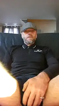 Snapshot of eddouxxx78 chatting on 01-07-25, 04:05 eddouxxx78 online show from 01-07-25, 04:05