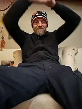 Snapshot of eddouxxx78 chatting on 03-12-25, 04:13 eddouxxx78 online show from 03-12-25, 04:13