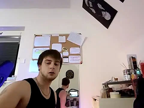 Snapshot of Youngtimer_1997 chatting on 02-03-25, 09:18 Youngtimer 1997 online show from 02-03-25, 09:18