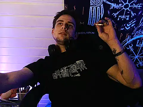 Snapshot of Youngtimer_1997 chatting on 02-02-26, 12:09 Youngtimer 1997 online show from 02-02-26, 12:09