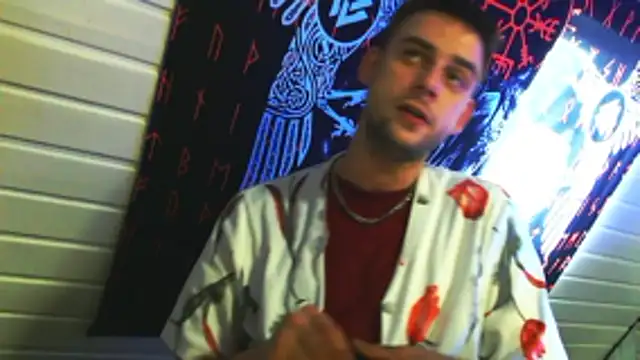 Snapshot of Youngtimer_1997 chatting on 03-12-26, 06:52 Youngtimer 1997 online show from 03-12-26, 06:52