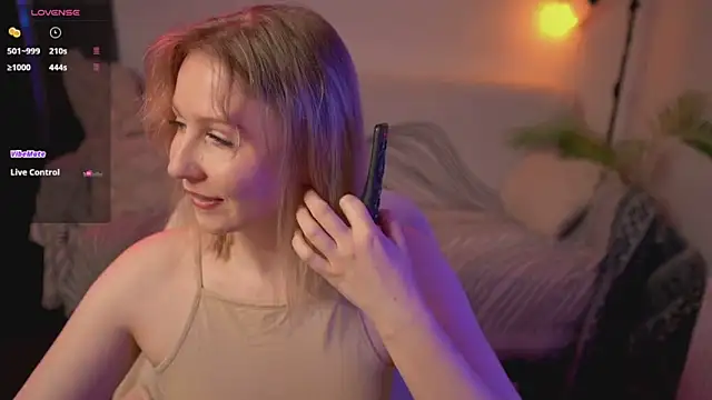 Snapshot of _Killer_Smile_ chatting on 01-29-25, 10:05 Killer Smile online show from 01-29-25, 10:05