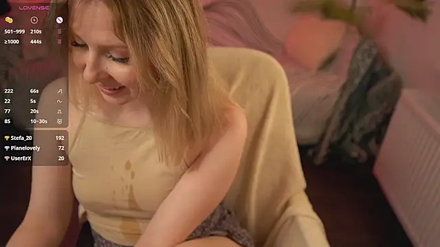 Snapshot of _Killer_Smile_ chatting on 01-29-25, 01:07 Killer Smile online show from 01-29-25, 01:07