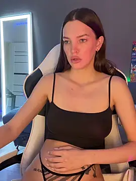 julia fly online show from 09-25-25, 09:24