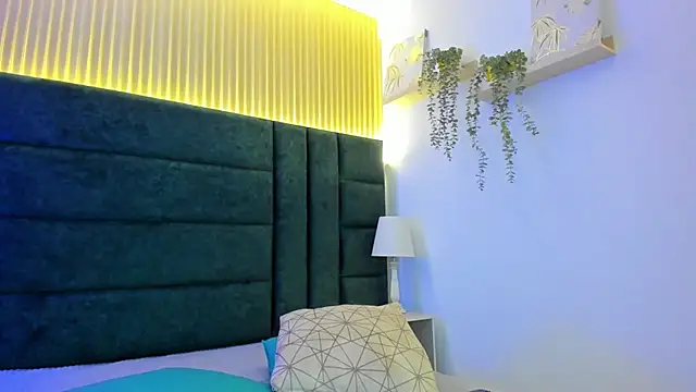 Snapshot of AntonellaaHot chatting on 03-22-25, 07:53 AntonellaaHot online show from 03-22-25, 07:53